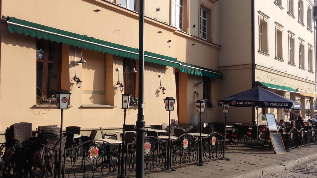 Momotown Privates Bed and Breakfast Kraków Exteriör bild