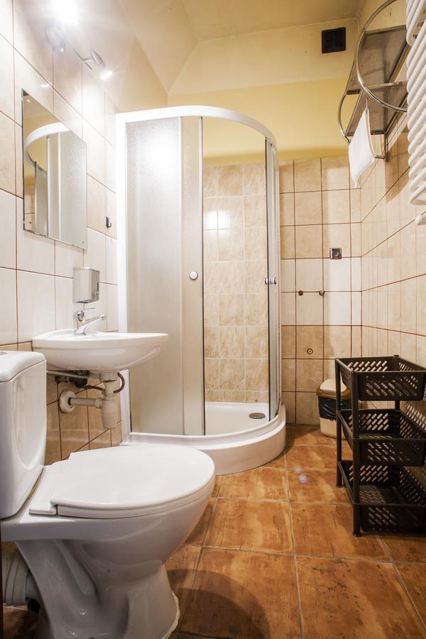 Momotown Privates Bed and Breakfast Kraków Exteriör bild