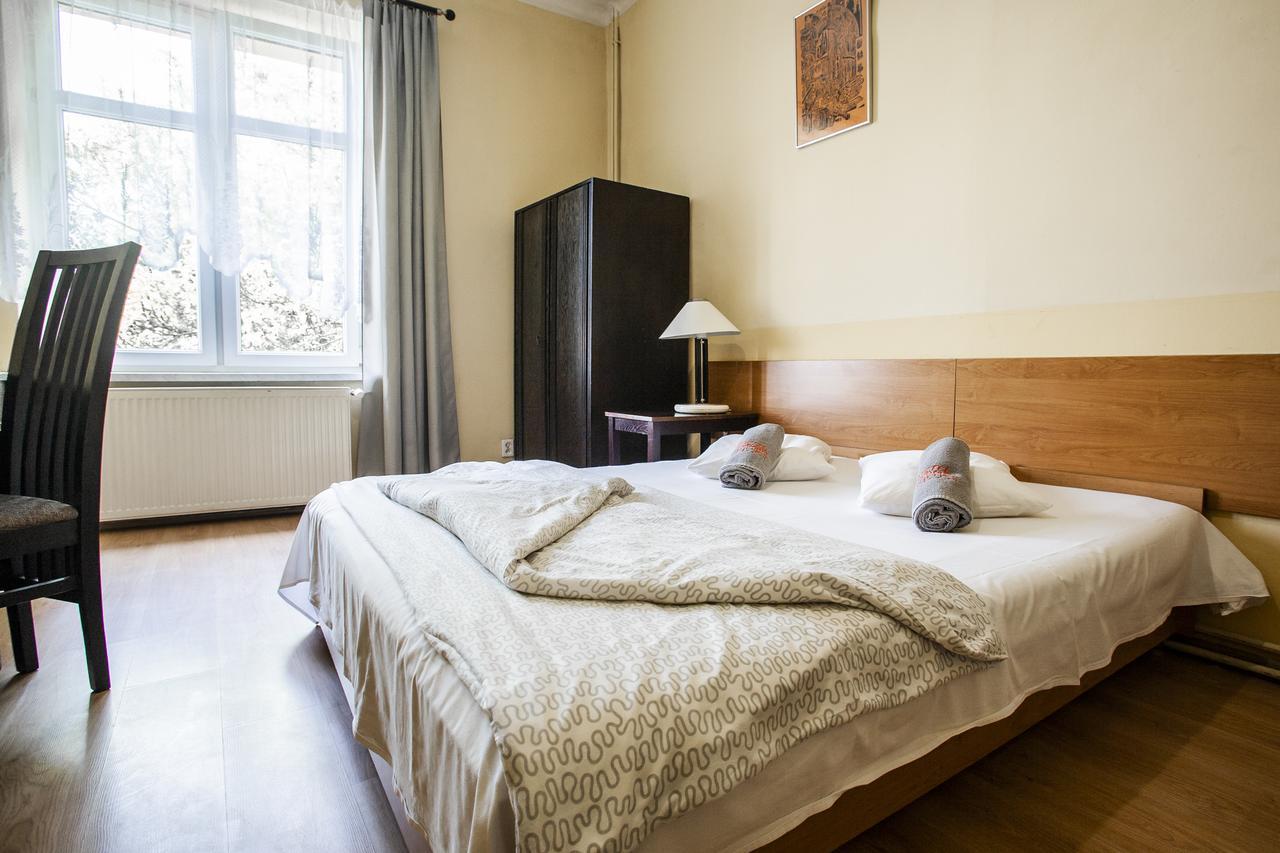 Momotown Privates Bed and Breakfast Kraków Exteriör bild